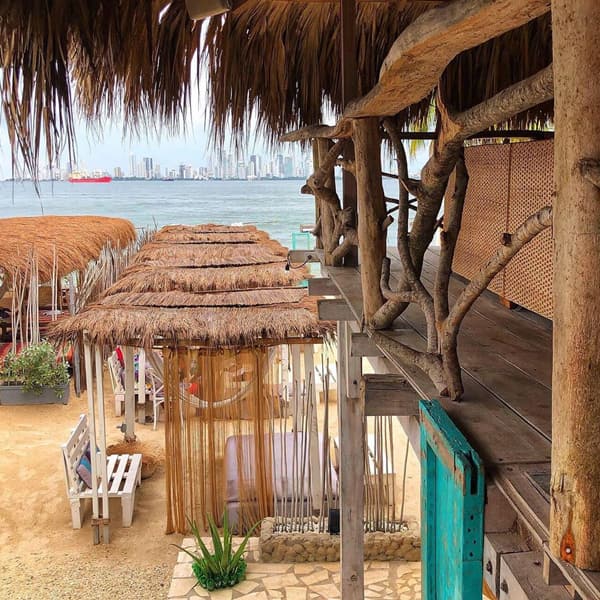 Namasté Beach Club Pasadia Tierra Bomba, namaste cartagena, planes en punta arena, playas de cartagena